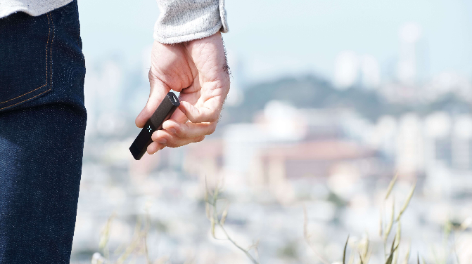 PAX vape pen in hand